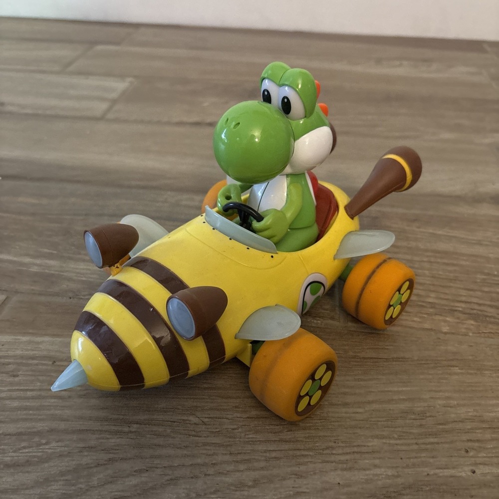 Carrera RC Mario Kart Yoshi Bumble V Remote Control Car Nintendo No Remote
